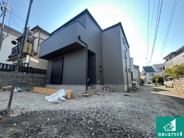 堺市東区日置荘西町　新築一戸建ての外観|現在建築中！落ち着いた街並みで新生活を始めることが出来そう！周辺の物件も併せてご紹介させて頂きます！
