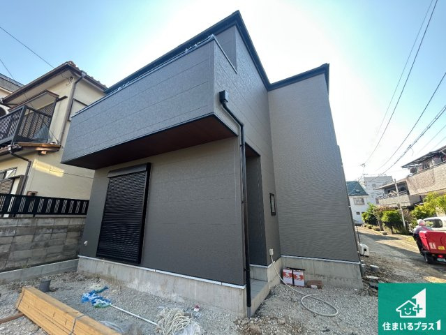 堺市東区日置荘西町　新築一戸建ての外観|現在建築中！落ち着いた街並みで新生活を始めることが出来そう！周辺の物件も併せてご紹介させて頂きます！