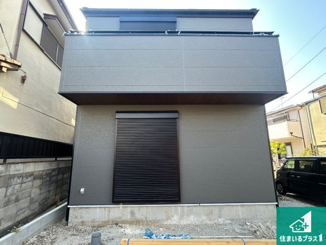 堺市東区日置荘西町　新築一戸建ての外観|現在建築中！落ち着いた街並みで新生活を始めることが出来そう！周辺の物件も併せてご紹介させて頂きます！