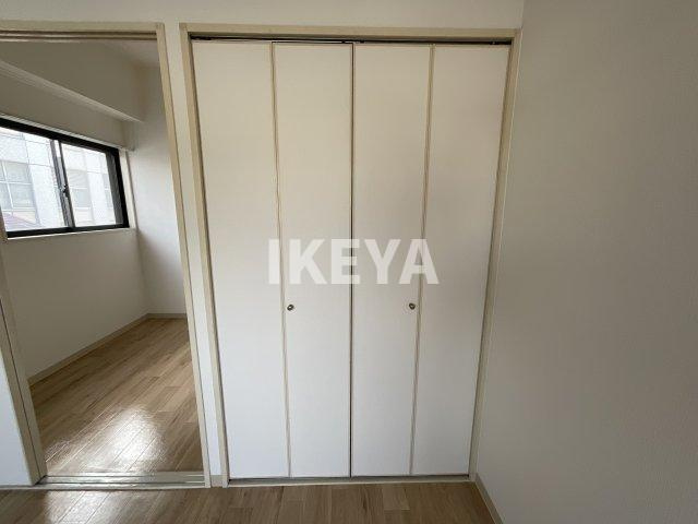 大阪市北区長柄西１丁目の賃貸マンションの収納