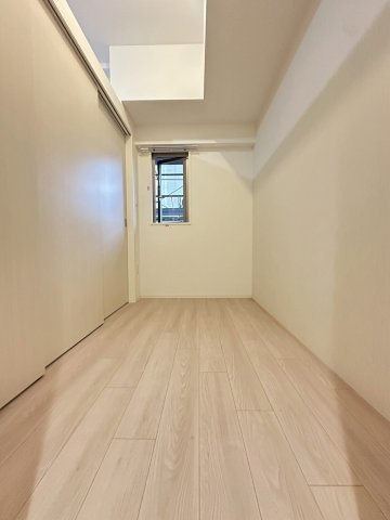 【洋室】セレニテ江坂グランデ