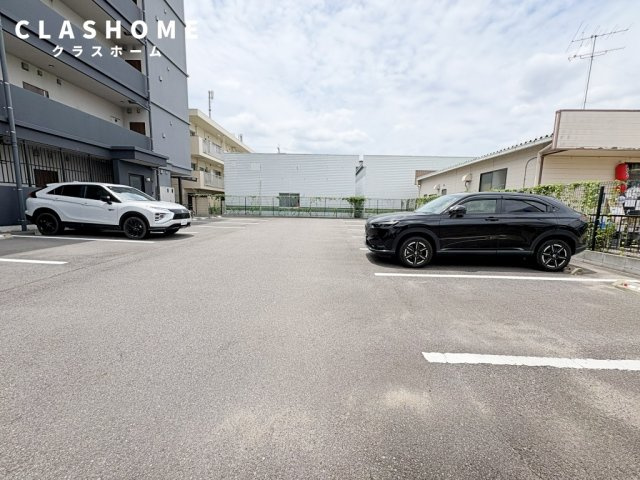 Jouer Grant HITOTSUGI　　刈谷市の賃貸ならクラスホーム刈谷店の駐車場