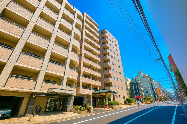 サンレイ浅草～バルコニーからスカイツリー・隅田川花火大会を望めますの外観