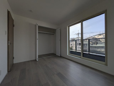 【洋室】 | 【府中町鹿籠２】平坦地×バス停3分！2階LDKで陽光注ぐ住まい