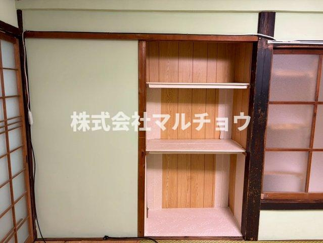 湊一戸建ての収納|ちょっとした収納スペースも充実しています