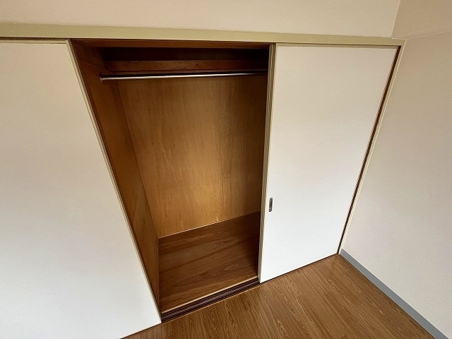 旭グリーンハイツの収納