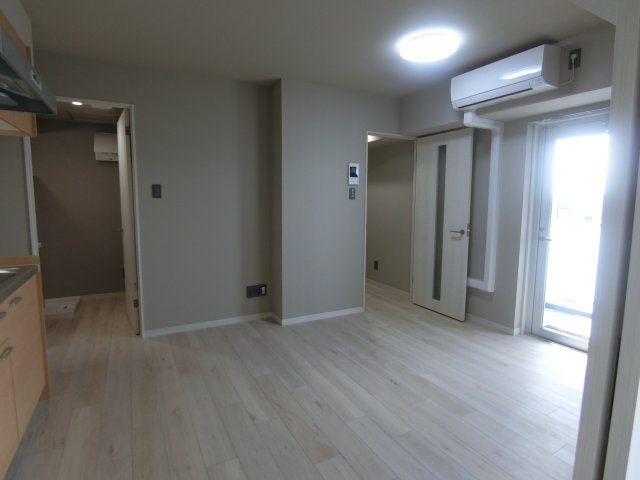 AZEST武蔵小杉の居間・リビング|他のお部屋の参考写真となります。