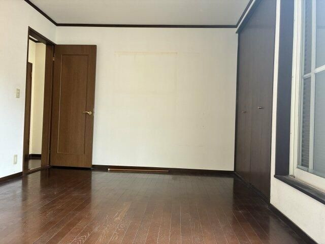 南沢１丁目貸家の寝室
