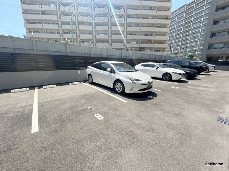 ベイサイドパークOSAKAサウスレジデンシス　仲介手数料無料の駐車場