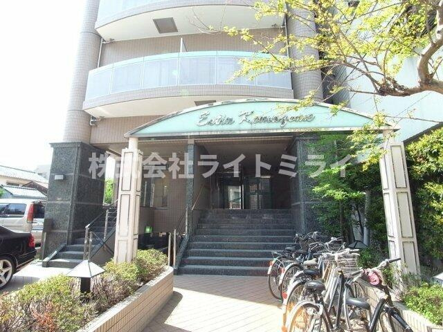 エスティア駒込のエントランス| 