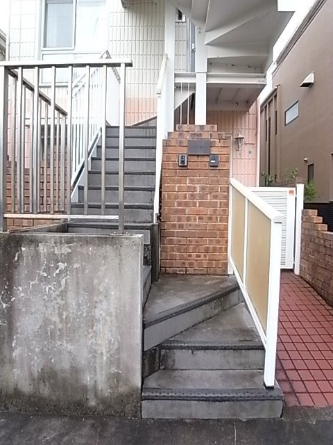 六甲ハイツの外観