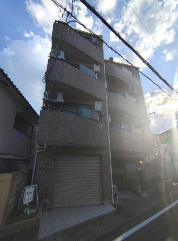 ラ・ルーチェ八幡町