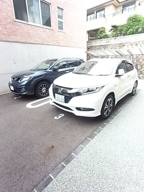 フェーブ六甲の駐車場