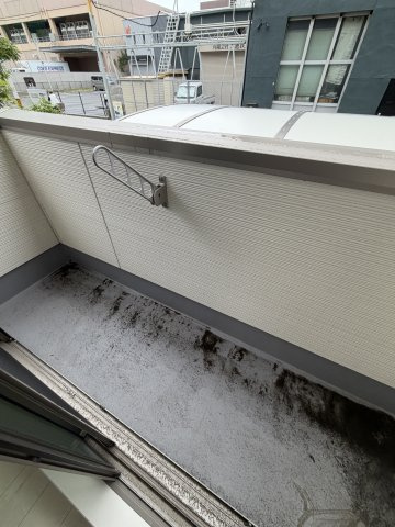 フジパレス須磨鷹取Ⅴ番館のバルコニー