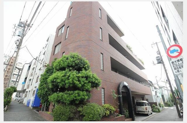 トポスＭ駒沢のエントランス