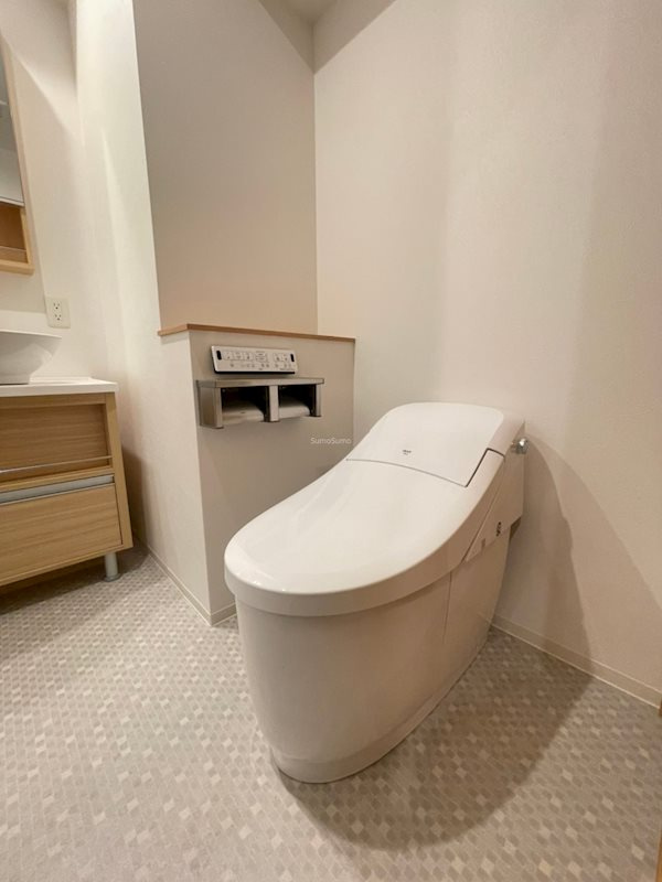 Uresidence Temmabashiのトイレ