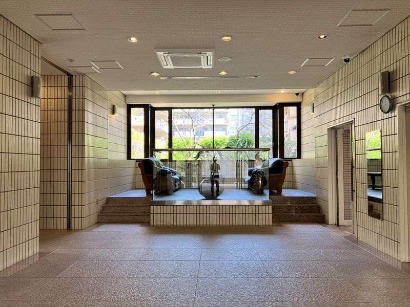 ロイヤル芦屋翠ヶ丘のロビー