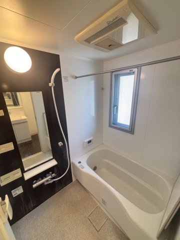 AOI FLATSの浴室