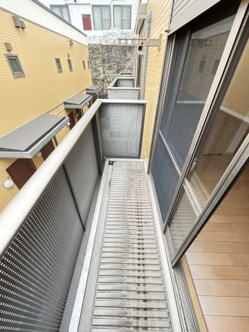 ウィズ諏訪山B棟のバルコニー