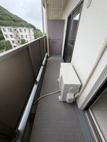 高倉台10団地46号棟のバルコニー