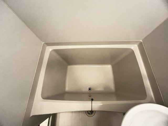 レオパレスル コントワールⅥの浴室