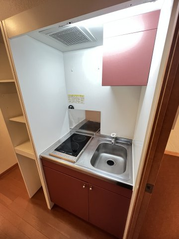 レオパレスクレスト御影のキッチン