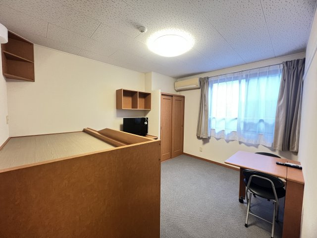 レオパレスクレスト御影の寝室