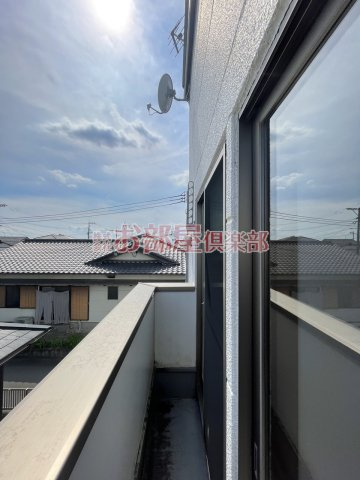 しおんのバルコニー|暖かな日差しのふりそそぐバルコニー