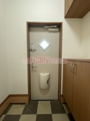 しおんの玄関|収納もある玄関です