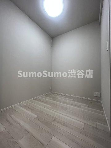 La　Perla　Meguro-higashiyamaⅡの寝室|落ち着いて過ごせるお部屋なので、寝室にいかがでしょうか
