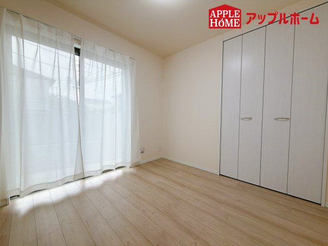 さいたま市桜区栄和第１期 全4棟の洋室|居室は全室収納あり！たっぷりある収納活用でお部屋もキレイを保てます♪