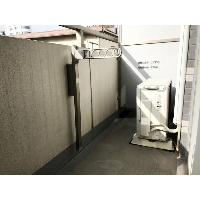 ジェイフラッツ初台の外観