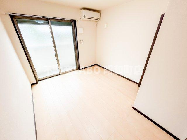 フジパレス中野の洋室