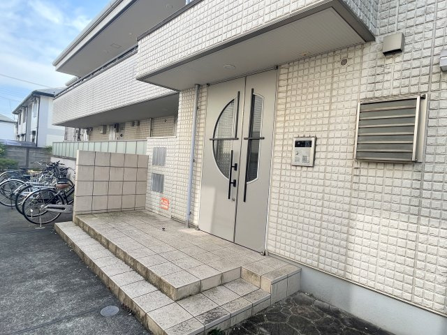 シュッド・アビテのエントランス