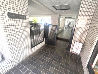 【エントランス】 | カサベラ岡本
