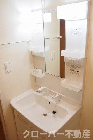 カーサ・クレストの洗面所