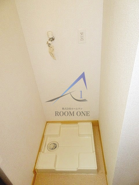 シャインツリー両国の設備|洗濯機置き場です。