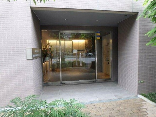 【エントランス】
