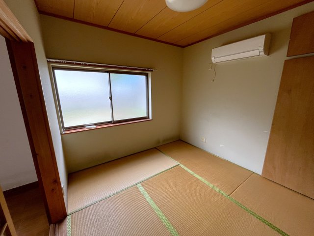茨木貸アパートの和室