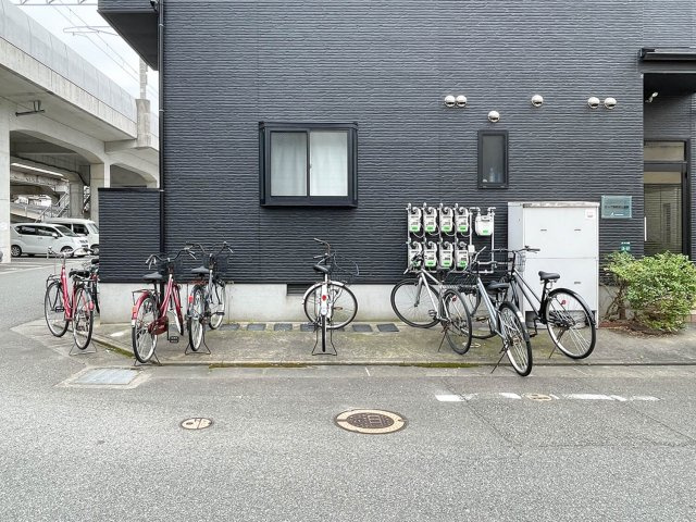 【その他共用部分】 | ピュア箱崎東七番館 | 駐輪スペースがあります