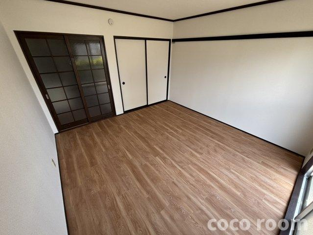 ロジュマンIの居間・リビング
