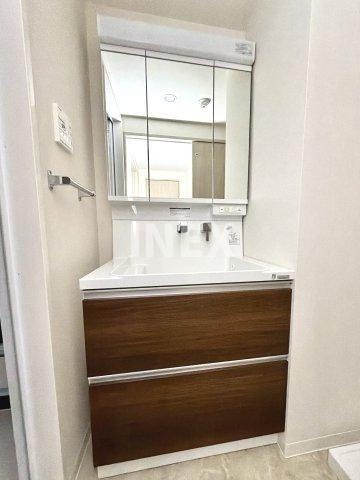 横浜市中区本牧町２丁目の賃貸マンションの独立洗面台