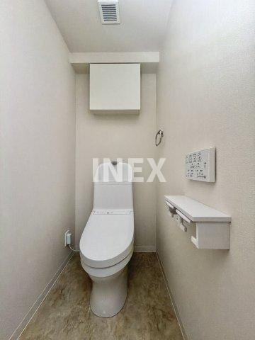 横浜市中区本牧町２丁目の賃貸マンションのトイレ