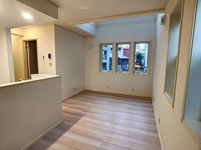 fav六本松の居間・リビング