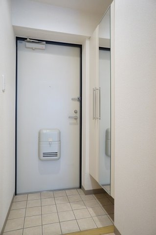 バーミィ　ブリーズの玄関