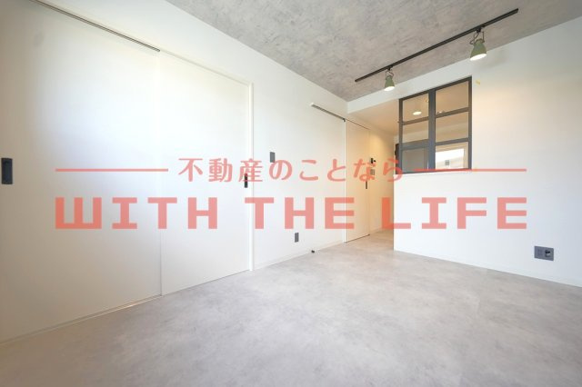 Revive聖マリア病院前【キャッシュバック対象物件】の居間・リビング|同施工会社の類似物件の写真です。
※同シリーズ別物件の写真　※現状優先
