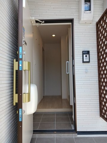 エクセレント　アークⅠの玄関|収納もある玄関です