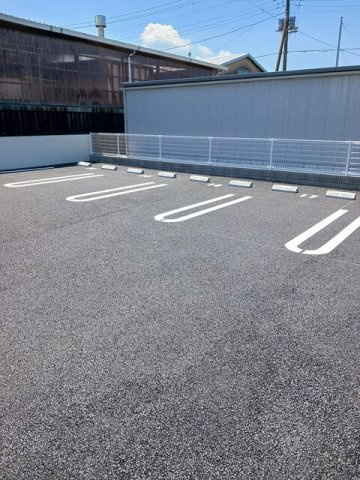 エクセレント　アークⅡの駐車場|駐車場があるので、車を買う予定の方も安心です