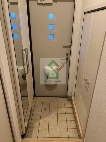 エムセレーノBの玄関