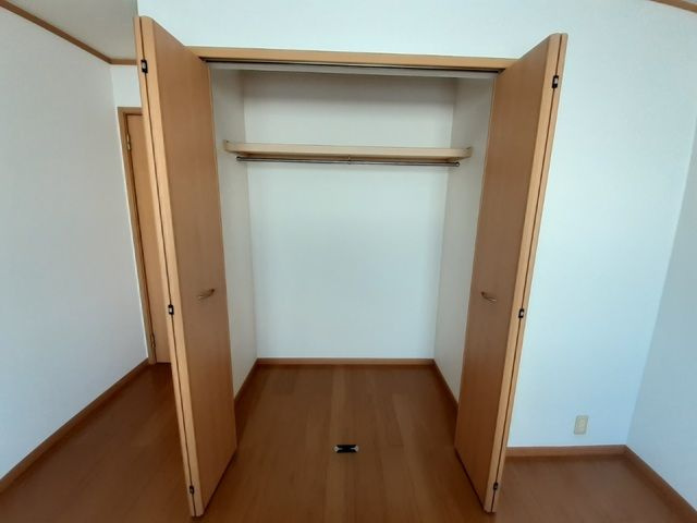 ネオ　ハイム　摂津の収納